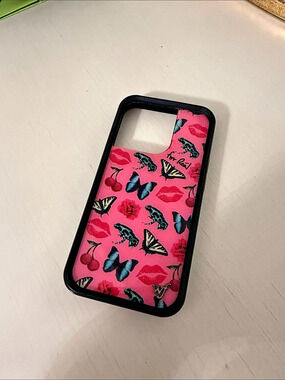 Wildflower Cases Réalisation Par x Devon Lee Carlson Pink & Black Phone Case